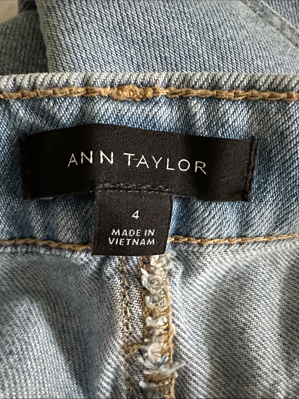 Ann Taylor High Rise The Trouser Jeans - Picture 5 of 6